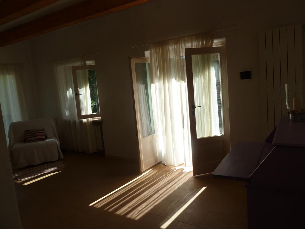 B&B Al Giardino Dei Mandorli Prasco Zimmer foto